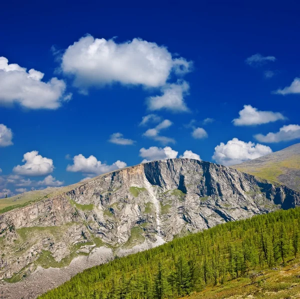 Krajobraz gór Ałtaj — Zdjęcie stockowe