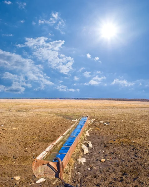 Cuvette d'eau dans une steppe — Photo