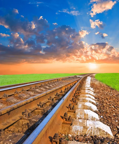 Järnväg till solnedgången — Stockfoto