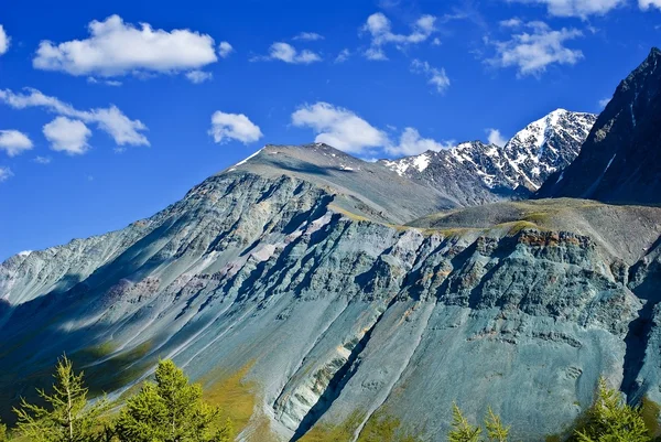 Majestátní různobarevné hory — Stock fotografie
