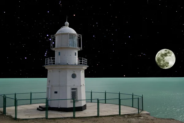 Gecenin içinde deniz feneri — Stok fotoğraf
