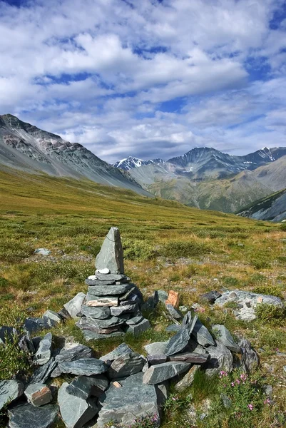 Pradávný kámen horách — Stock fotografie
