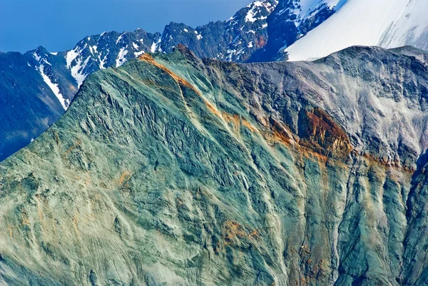 Hermosa roca varicolor —  Fotos de Stock