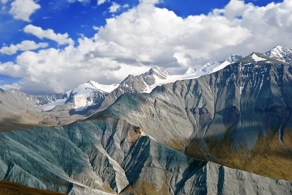 Majestätische Berge — Stockfoto