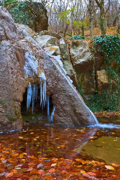 Invierno cascada congelada —  Fotos de Stock