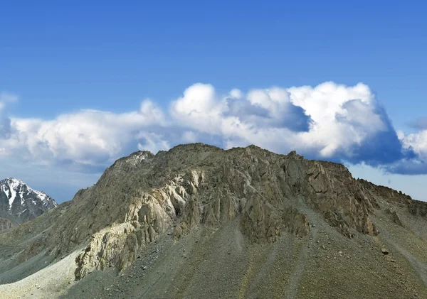 Dağ sırtı — Stok fotoğraf