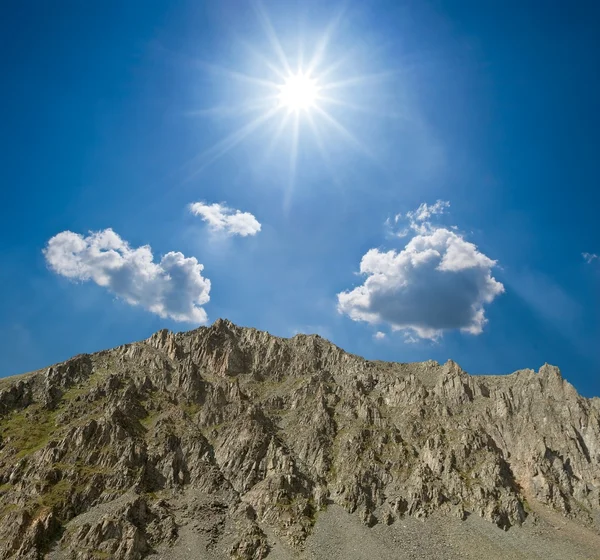 Гірський хребет — стокове фото