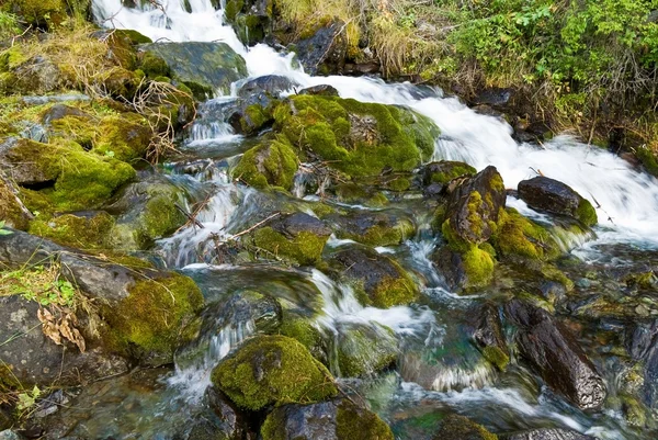 Вода в горах — стокове фото
