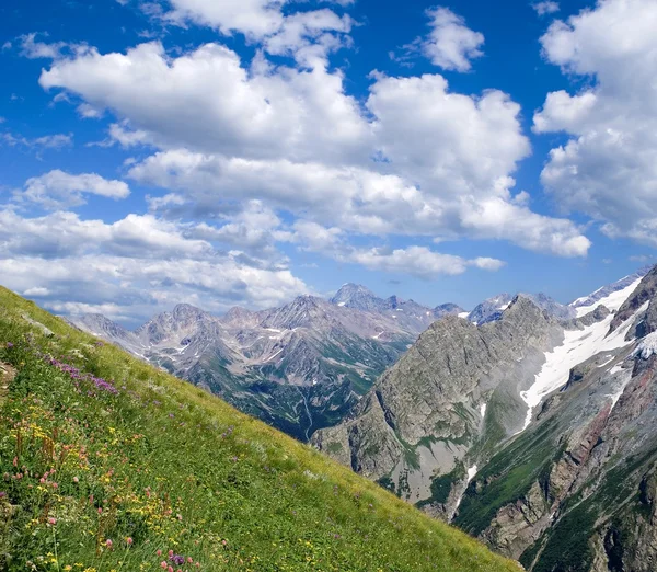 Montagnes de kavkaz — Photo