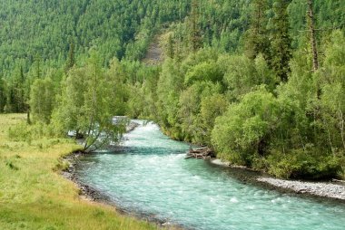 Zümrüt Nehri