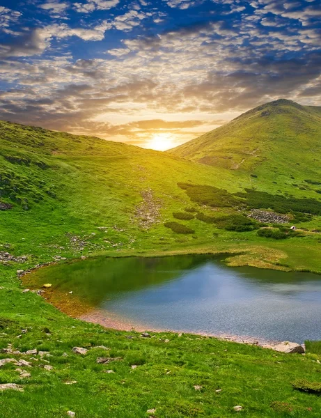 Sunset in a mountains — Stock Photo, Image
