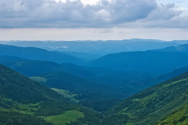 Gebirgstal — Stockfoto