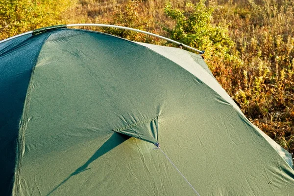 Touristisches Zelt am Morgen — Stockfoto