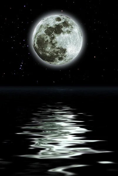Caminho lunar está em um mar — Fotografia de Stock