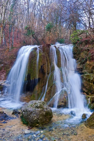 Schöner Wasserfall — Stockfoto