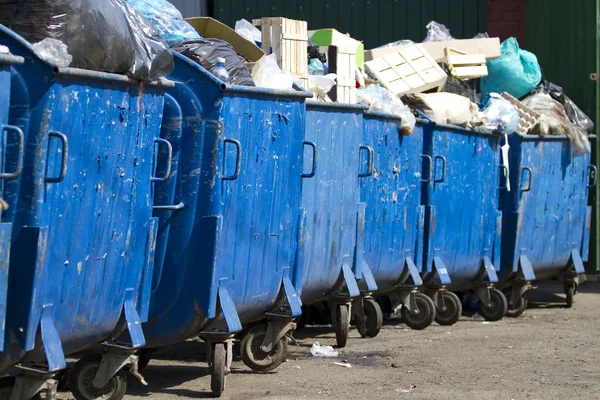 Müllcontainer — Stockfoto