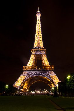 The Eiffel Tower at night clipart