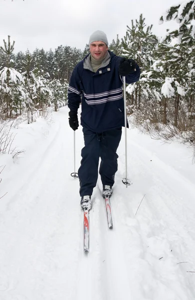 男子滑雪者 — 图库照片