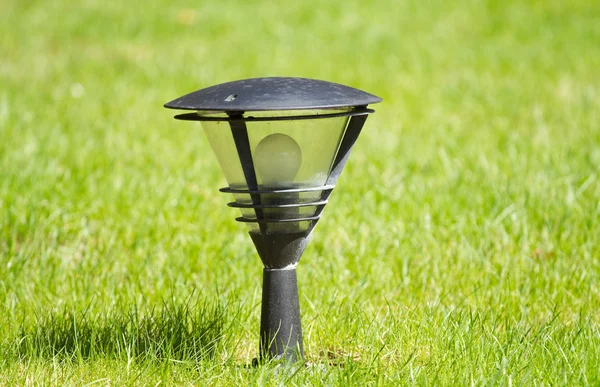Lanterna sull'erba — Foto Stock