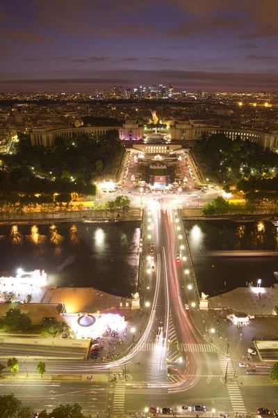 Париж ночью — стоковое фото
