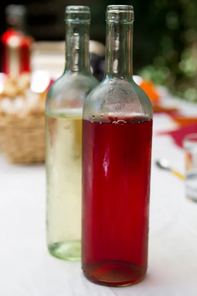Fagyasztott vörös és fehér bor — Stock Fotó