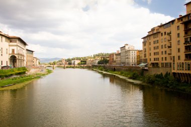 Floransa 'da Arno Nehri