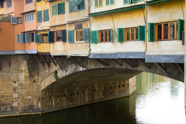 Primo piano del Ponte Vecchio sul fiume Arno a Firenze, Ita — Foto Stock