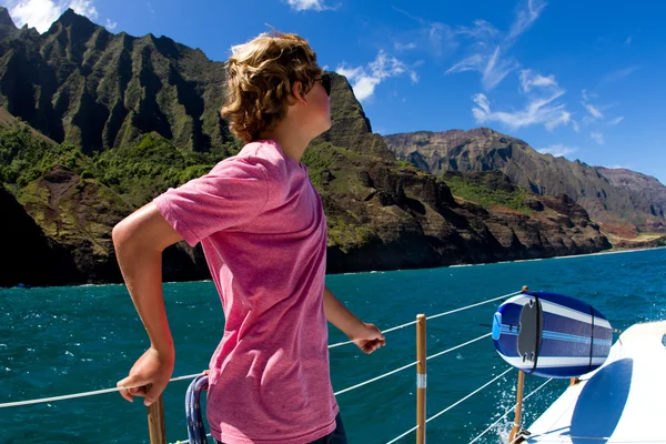 Navegando na costa Napali Kauai — Fotografia de Stock