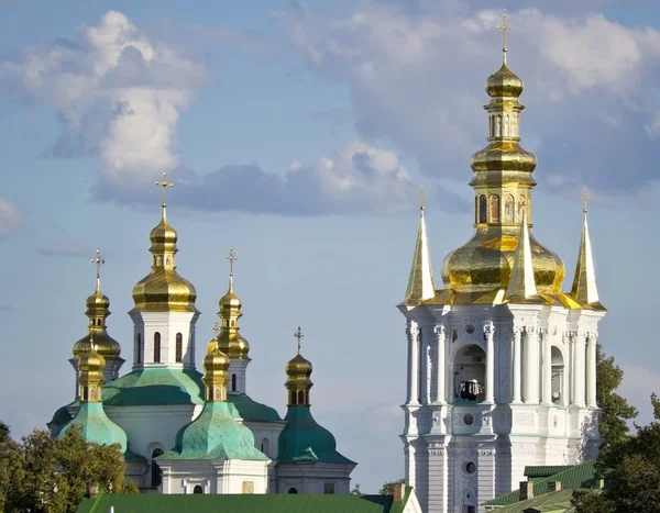 Chrám svaté Žofie Kyjev Ukrajina na pozadí oblohy — Stock fotografie