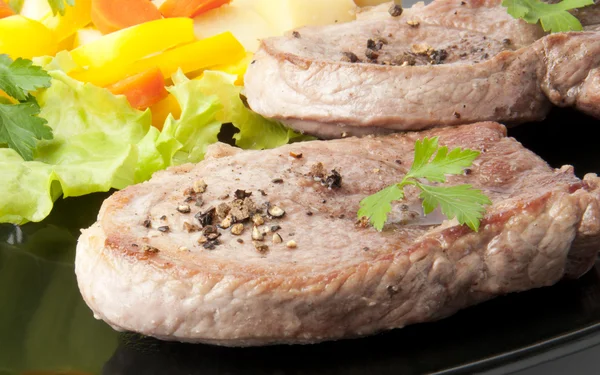 Biefstuk met groenten — Stockfoto