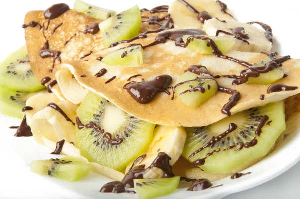 Pannkakor med kiwi och banan — Stockfoto