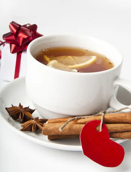 Tea and gift — Stock Photo, Image