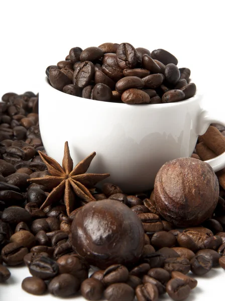 Korrels van koffie en specerijen — Stockfoto