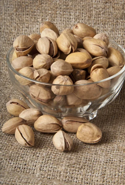 Cracked and Dried Pistachio Nuts — Stock Photo, Image