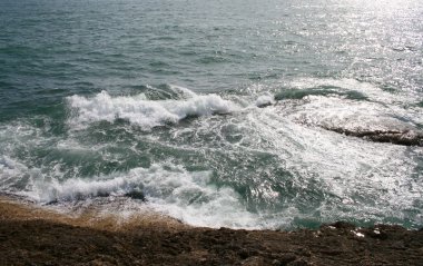 kayalar ve deniz Karadağ