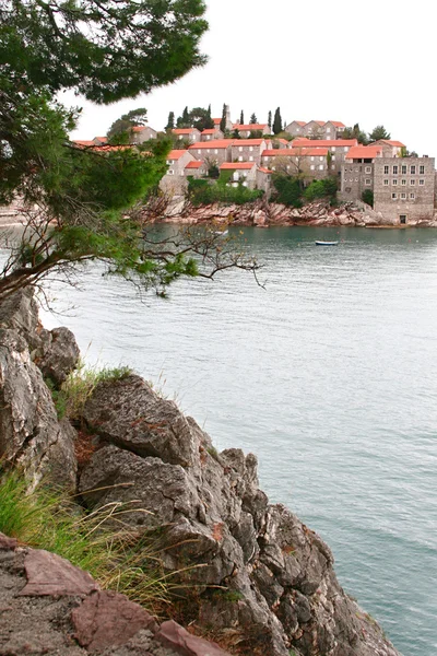 Sveti stefan resort insel in montenegro — Stockfoto