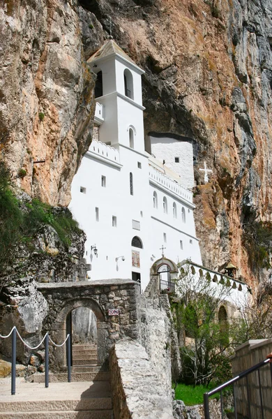 Manastır ostrog