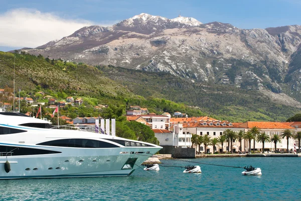 Yacht club in Montenegro — Stockfoto