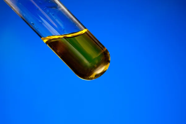 A test tube with liquid — Stock Photo, Image