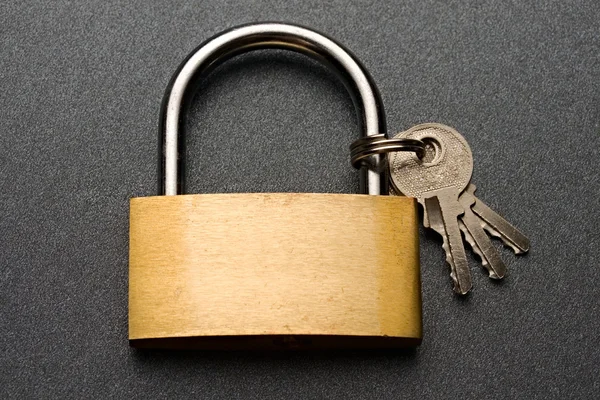 Cerradura con llaves — Foto de Stock