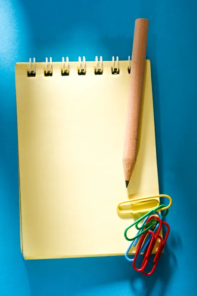 Sarı not defteri — Stok fotoğraf