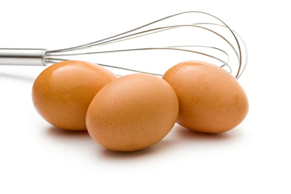 Eggbeater és a tojás — Stock Fotó