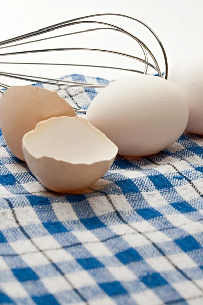 A habverővel a tojás — Stock Fotó