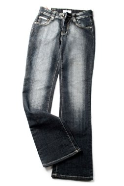 Beyaz arkaplanda kot pantolon