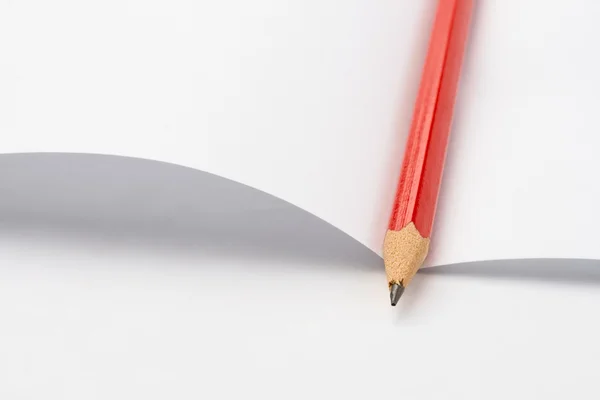 Blatt und Bleistift — Stockfoto