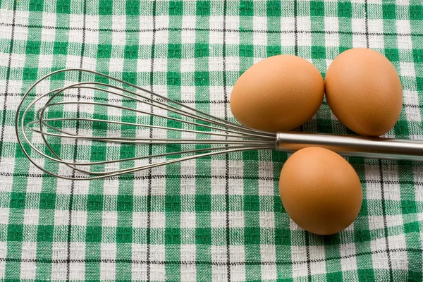 Šlehač a vejce — Stock fotografie