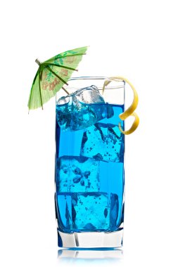 Blue curacao kokteyl