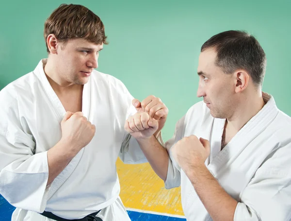 Karate savaşçıları eylem — Stok fotoğraf