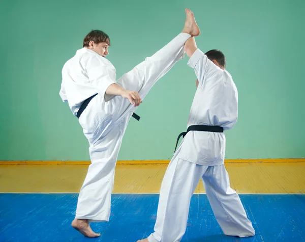 Karate fighters in action — Stock Photo, Image