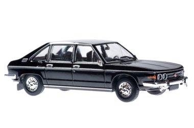 Tatra 613 siyah.